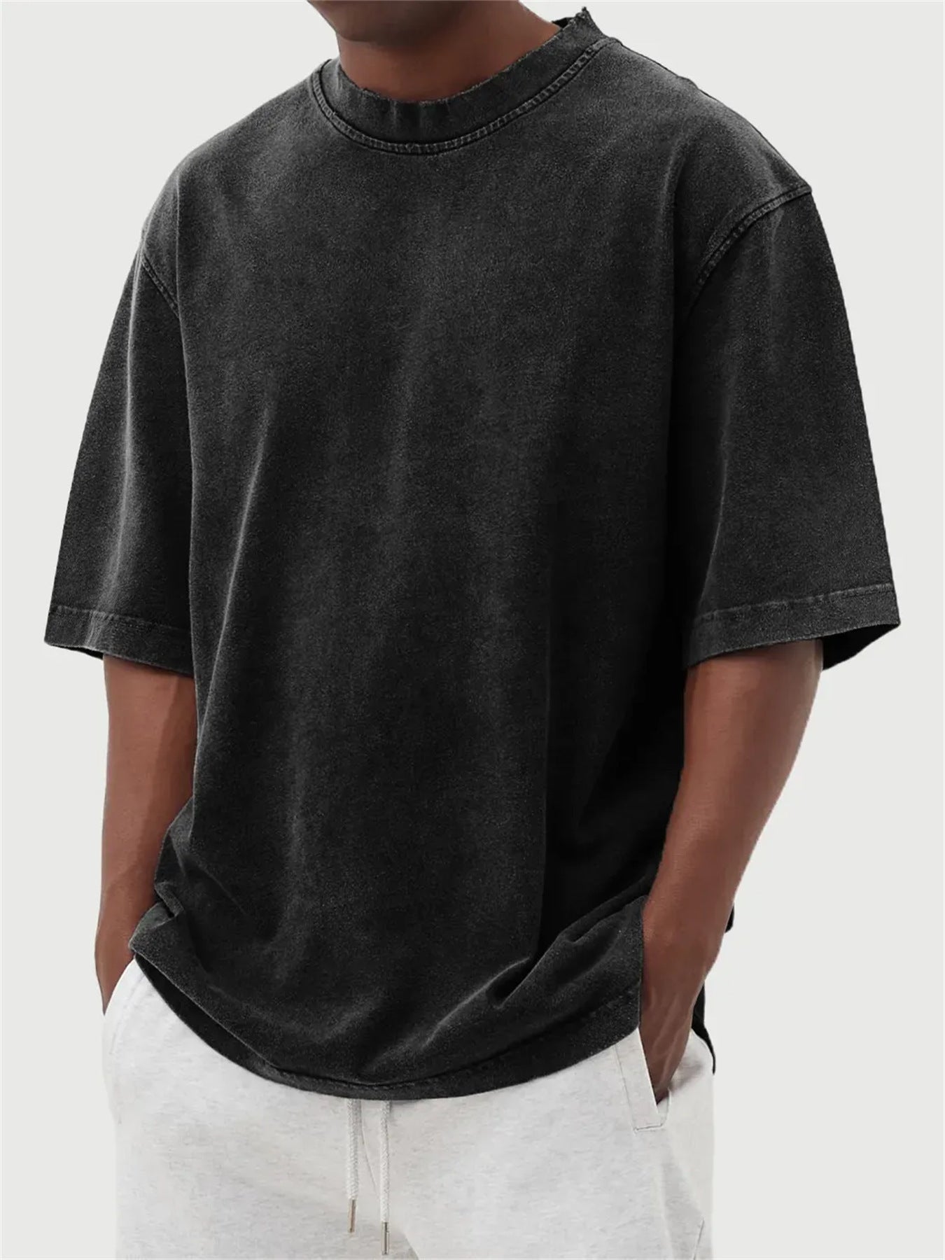 VORLIX Essential Distressed Tee